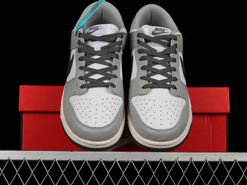 All categories Nk SB Dunk series Nk SB Dunk Low low-top sneakers F version special price Nk Dunk Low "Light Smoke Grey" white gray SB low-top sports and leisure sneakers DD1503-117